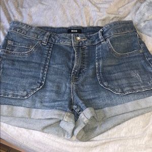 BDG denim shorts size 29